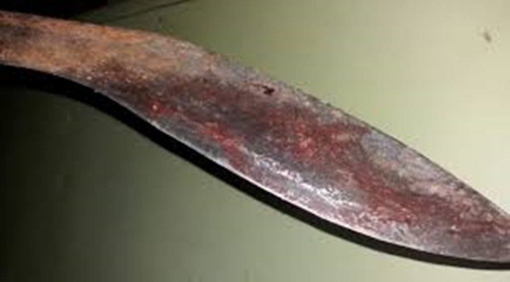 श्रीमतीलाई खुकुरी प्रहार