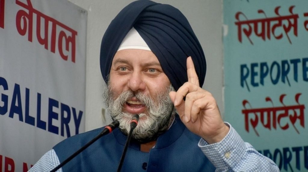 भारतीय राजदूत पुरीलाई होटलको गेटमा कस्ले गर्यो हमला
