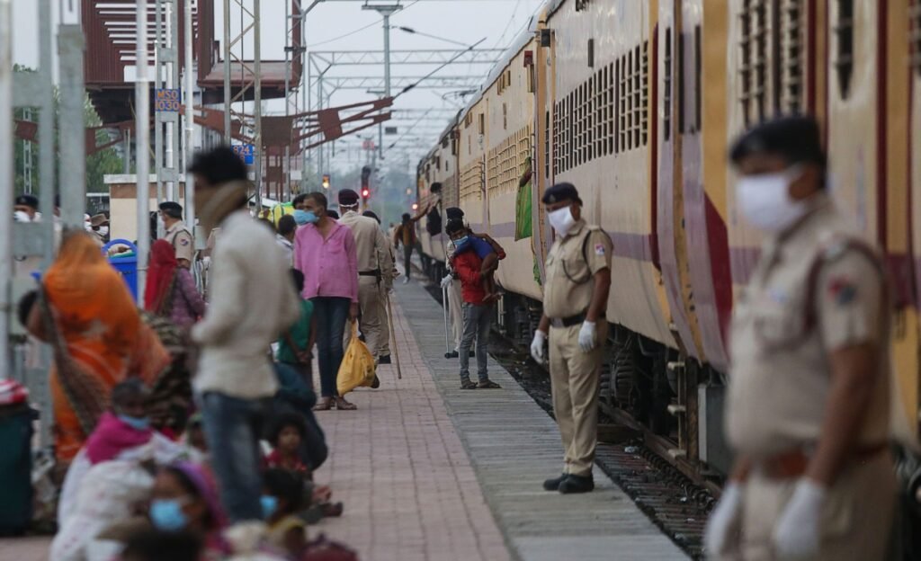 भारतमा तीन लाख ४९ हजार ६ सय ९१ जनामा संक्रमण पुष्टि