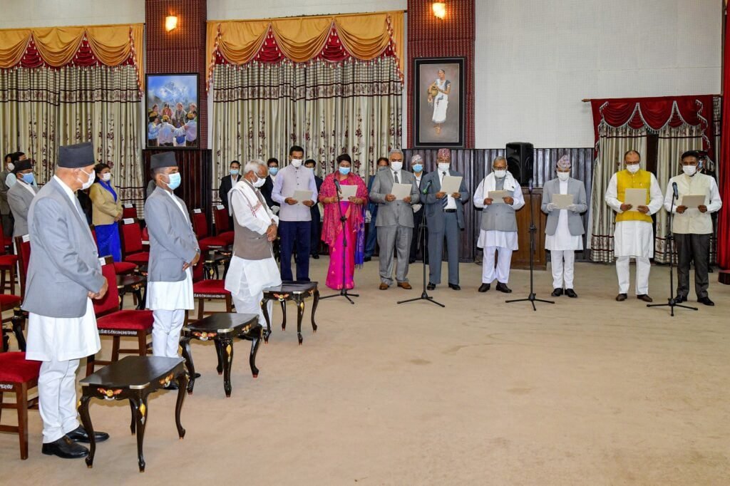 सर्वोच्चको आदेशले यी मन्त्री पदमुक्त (सुचीसहित)