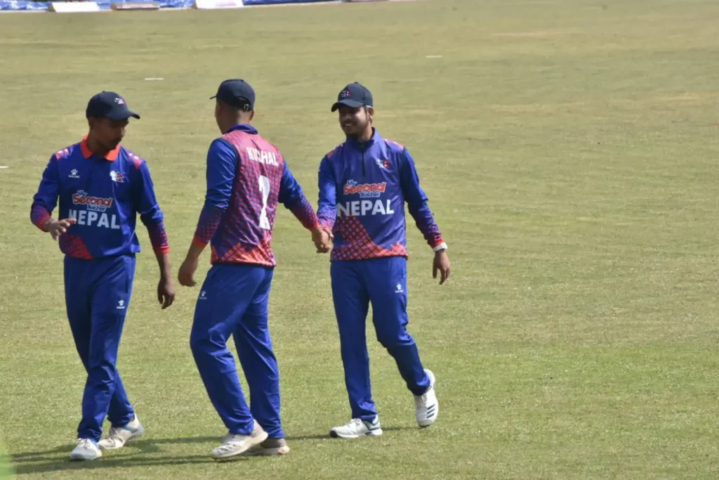 माइकलको शतकीय साझेदारीमा स्कटल्याण्डले दियो नेपाललाई २७५ रनको लक्ष्य