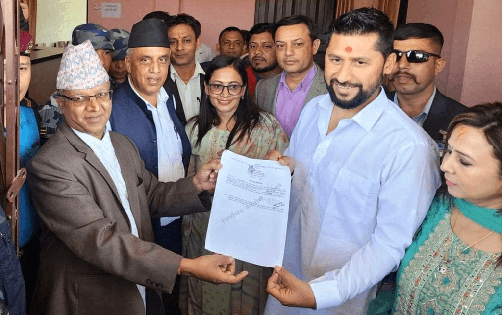 चितवन- २ मा रविले गराए उम्मेदवारी दर्ता