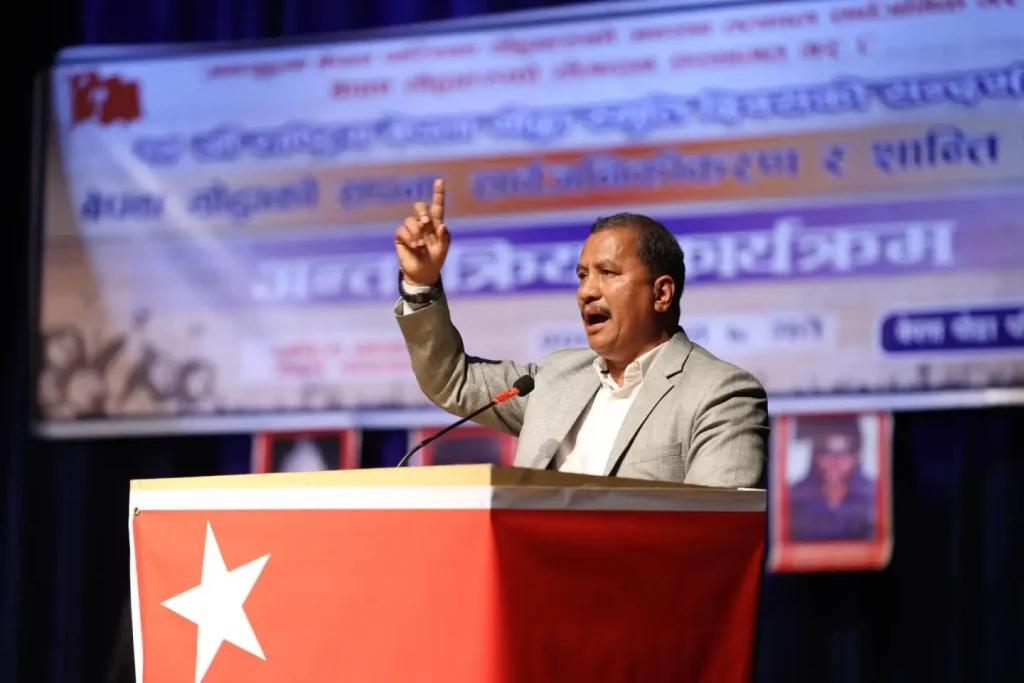 प्रचण्डको तारिफ गर्दै विप्लवले भने–प्रचण्ड कमरेड नभएको भए जनयुद्ध हुँदैन थियो