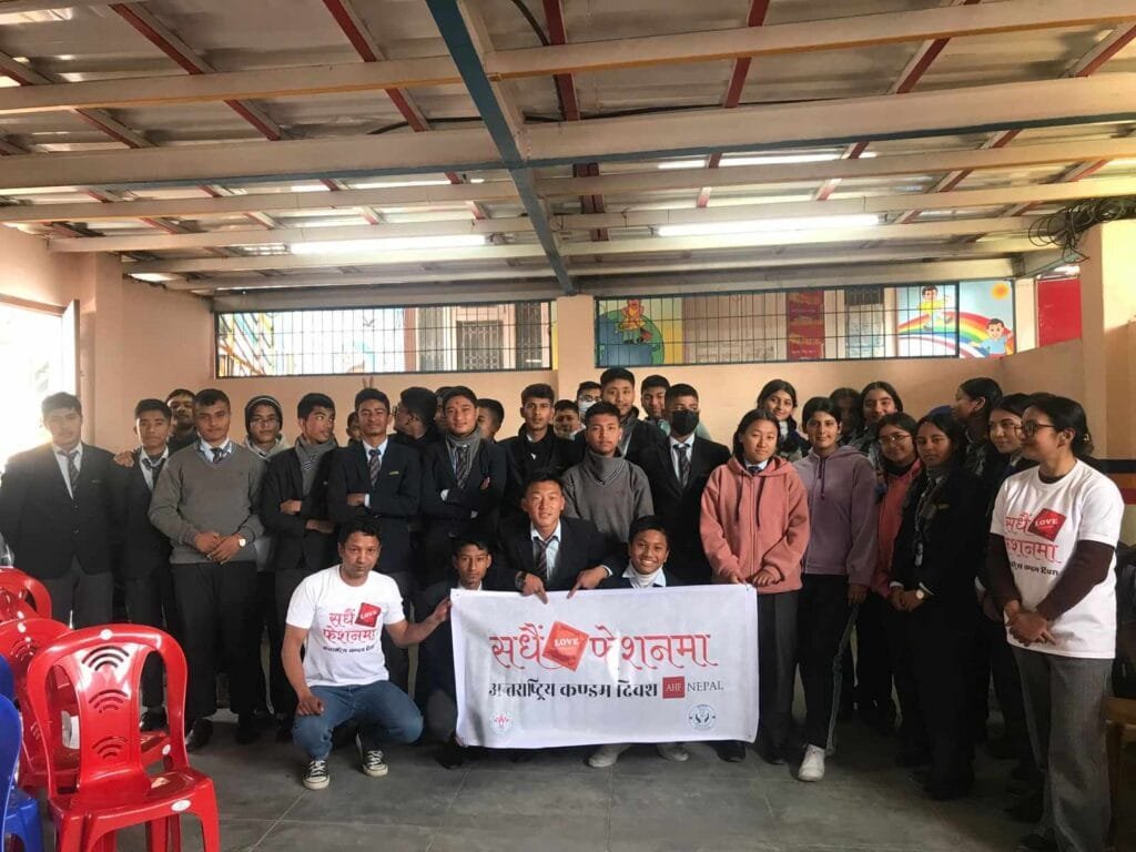 यौन तथा प्रजनन स्वास्थ्य शिक्षा विद्यार्थीलाई सिकाइदै