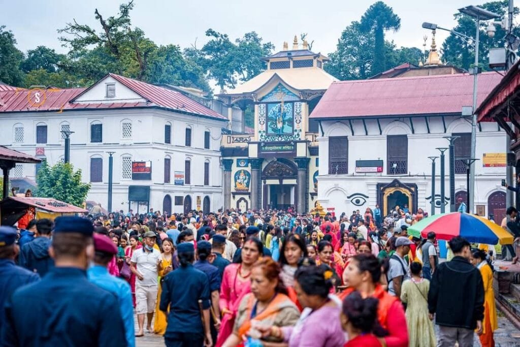 साउनको अन्तिम सोमबार, देशभरका शिवालयमा भक्तजनको भीड