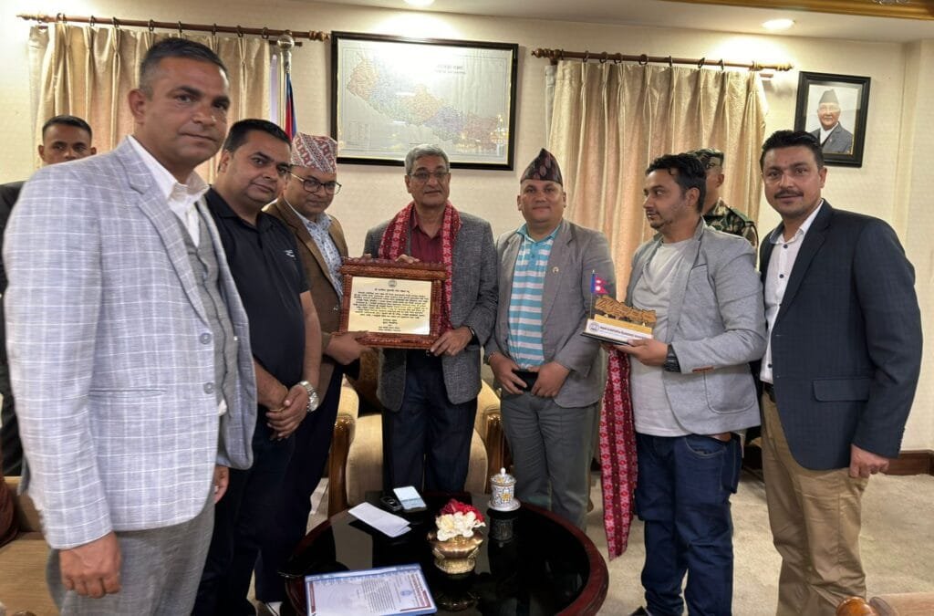 नेपाल अटोमोटिभ व्यावसायी एसोसियसनको  गृहमन्त्रीसगँ भेटघाट तथा छलफल