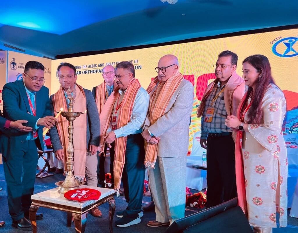 एएमसीका दौरान पहिलो पटक नेदरल्याण्ड्सबाट घुँडा प्रत्यारोपण र प्रतिस्थापनको प्रत्यक्ष प्रदर्शन