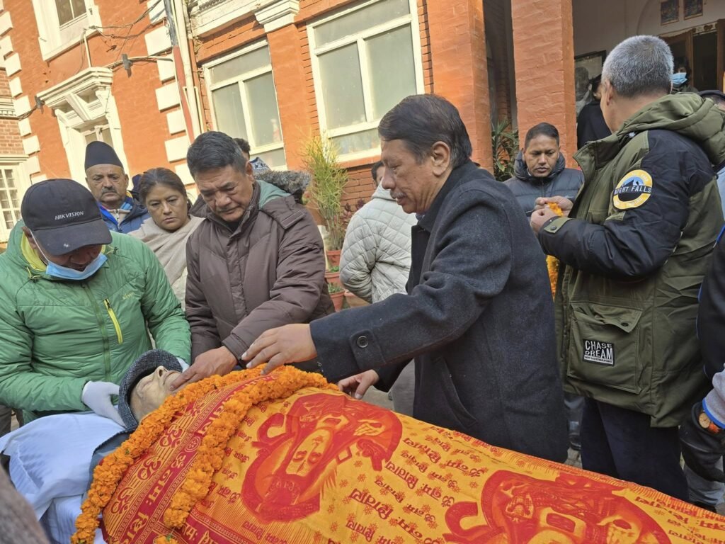 पीएल सिंहको निधनमा कांग्रेसले तीन दिन पार्टी झन्डा