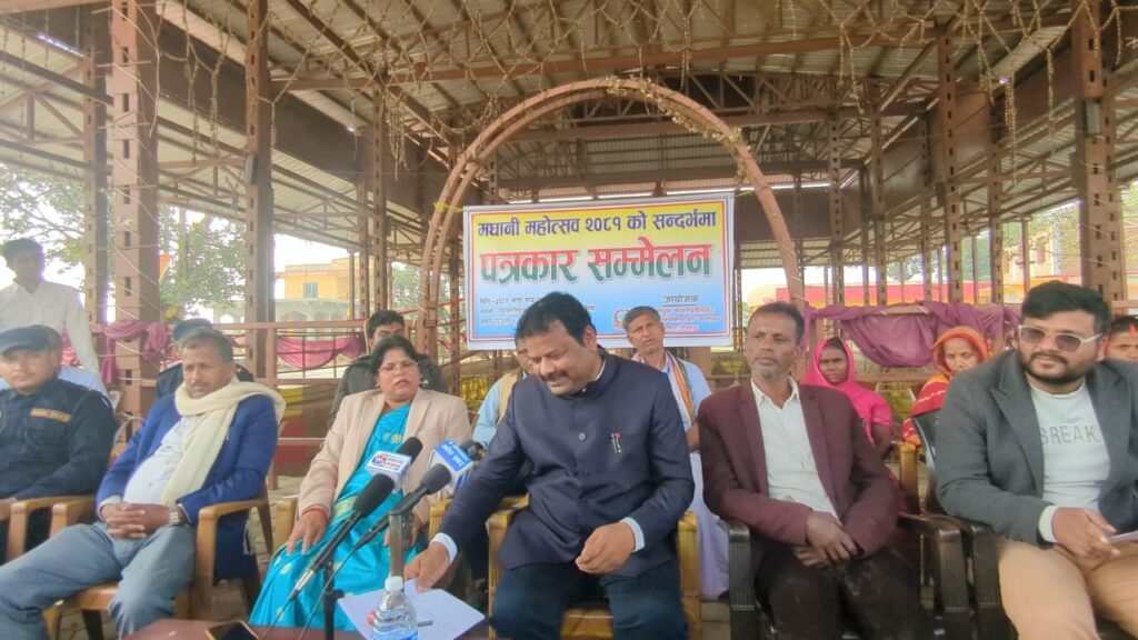 रौतहट मधानी महोत्सवमा रविकिशनसँगै महाकुम्भकी भाइरल मोनालिसा आउने