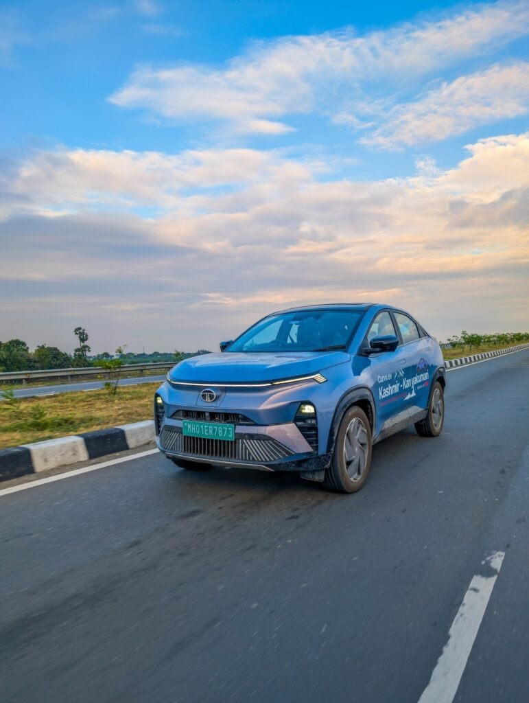 टाटा कर्भ ईभीद्वारा कश्मीर देखि कन्याकुमारीसम्म सबैभन्दा छिटो ड्राइभको रेकर्ड कायम