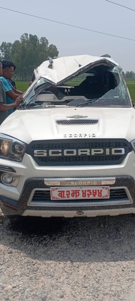 सिम्रौनगढको मेयर चढ्ने गाडी दुर्घटना