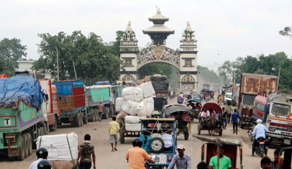 वीरगञ्ज नाकाबाट पहिलो दुई महिनामा १७ अर्बको सामान निर्यात