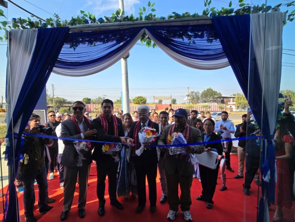 एमएडब्लु वृद्धिद्वारा नेपालगन्जमा अत्याधुनिक डोङफेङ र दिपल शोरुमको उद्घाटन