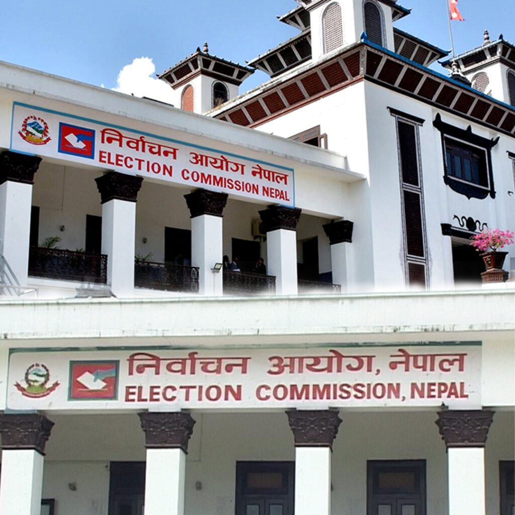 निर्वाचन आयोगद्धारा शिक्षक र स्वास्थ्यकर्मीलाई आतारसंहिता  पालना गर्न  कडा चेतावनी