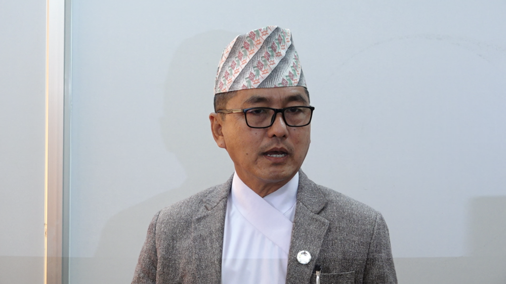राप्रपा अध्यक्ष लिङ्देनले गरे मतदान