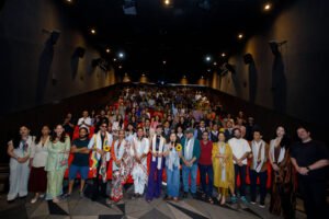 कान्स विजेता चलचित्र ‘तिनीहरूः एलिफेन्ट्स इन द फग’ देशभर प्रदर्शनमा, विशेष प्रदर्शनको आम्दानी बाढी प्रभावितका लागि